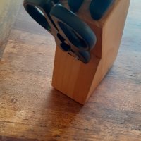 ножове комплект на дървена стойка от Германия, 5 броя +ножица, чисто нови, снимка 8 - Прибори за хранене, готвене и сервиране - 39132685