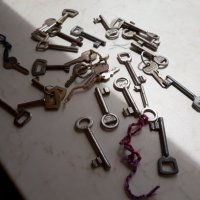 Ключове- 28 броя различни за колекционери за 10 лева , снимка 2 - Колекции - 28806373