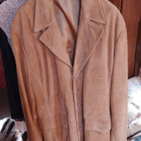 чисто ново мъжко сако от естествена кожа - бежов велур, снимка 1 - Сака - 44874340