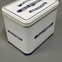 Метална кутия за бисквити, снимка 4 - Кутии за храна - 43864808