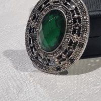 Vintage висулка с маркизити и зелен камък , снимка 1 - Колиета, медальони, синджири - 43316811