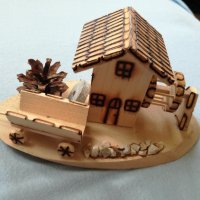 Дървена пирографирана къщичка, снимка 1 - Декорация за дома - 33496092