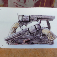 Метална табела разни револвери гравирани патрон уестърн пистолети, снимка 1 - Колекции - 44858834