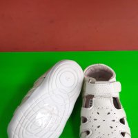 Английски детски сандали естествена кожа-Happy bee, снимка 4 - Детски сандали и чехли - 32972230