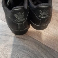 Дамски кецове Adidas, снимка 3 - Кецове - 43728557