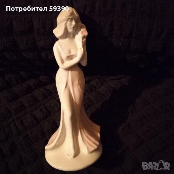 Порцеланова фигура , снимка 1
