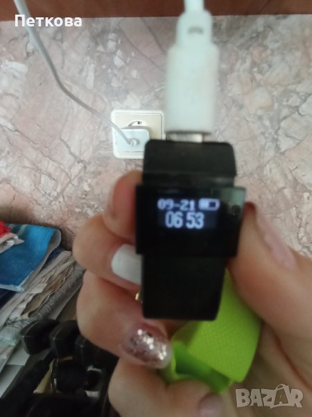 Продавам смарт гривна, снимка 1