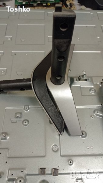  Стойка крачета за ТВ HORIZON 49HL7500U, снимка 1