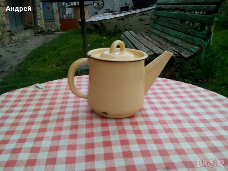 Стар емайлиран чайник #12, снимка 1