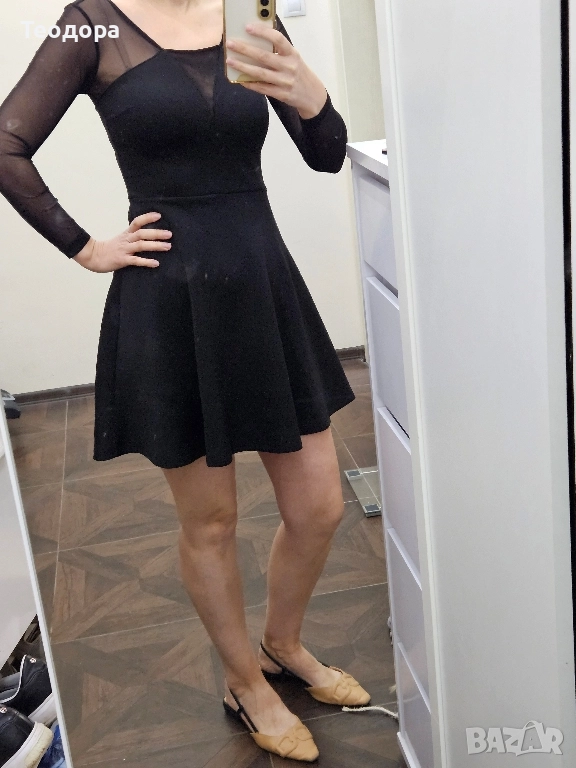 Малка черна рокля, снимка 1