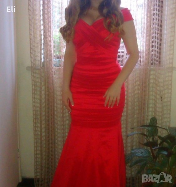 Бална червена рокля, снимка 1