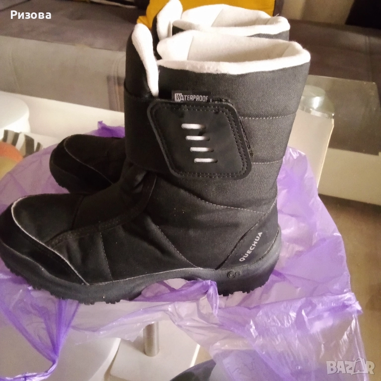 Подарявам почти нови ботушки,за11/13г,номер 37, снимка 1