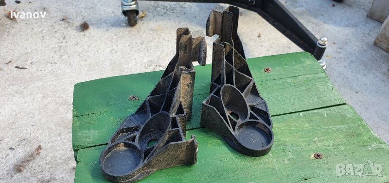 Водач за предна броня бмв е46 фейслифт държач за броня ляв десен bmw e46 фейслифт , снимка 1