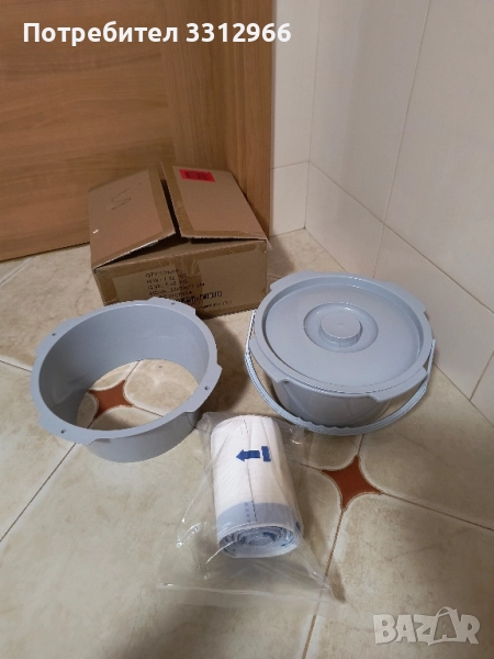 Чисто нова Тоалетна кофа с капак за санитарен стол 33×33×17см, снимка 1