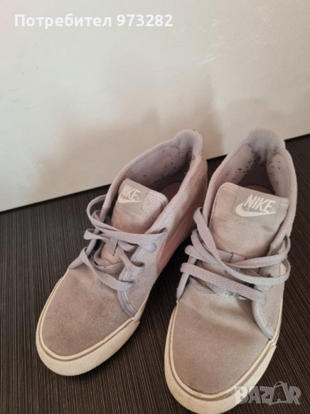 Дамски кецове Nike, снимка 1