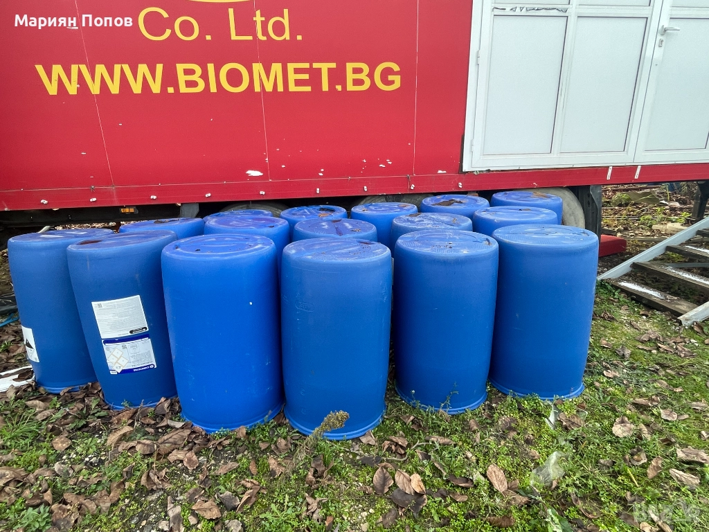 Пластмасов бидон 220 л. с пробки, дебелостене, снимка 1