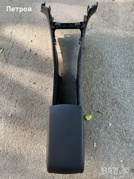 Подлакътник за Mazda 3, снимка 1