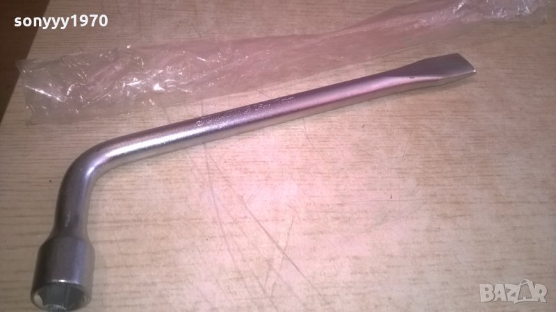 17мм ключ за гуми-усилен, снимка 1