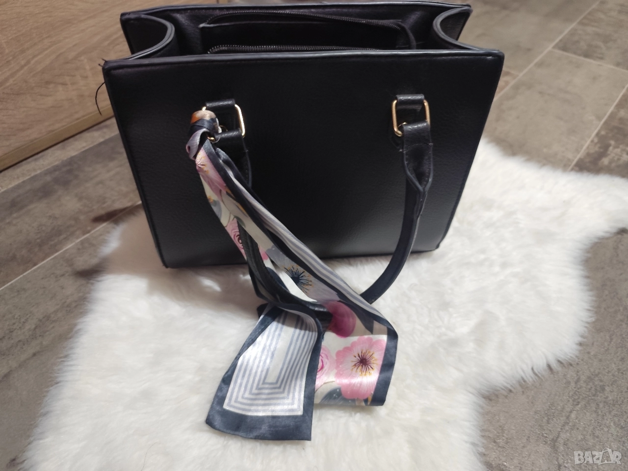 черна дамска чантичка, снимка 1
