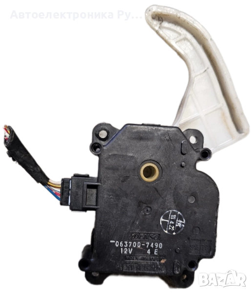 Моторче клапа парно ,063700-7490 ,за TOYOTA COROLLA Verso (ZDE12_, CDE12_) 2.0 D-4D (2001 - 2004) , снимка 1