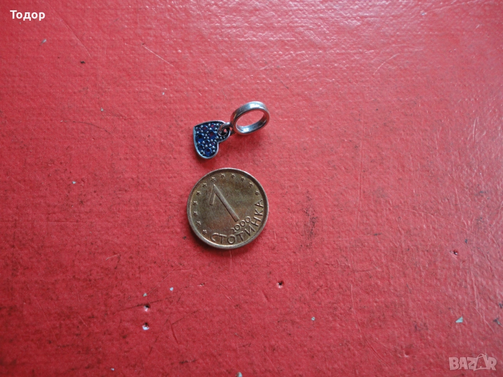 Сребърно колие медальон Pandora  със сапфири , снимка 1