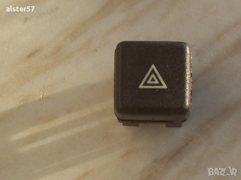 Ключ за аварийни светлини от Ланчия Тема, снимка 1