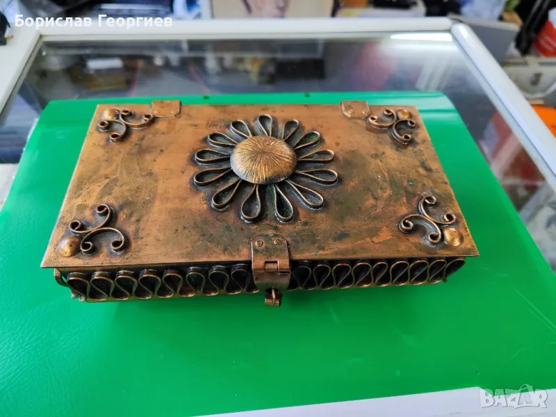 Кована медна кутия, снимка 1