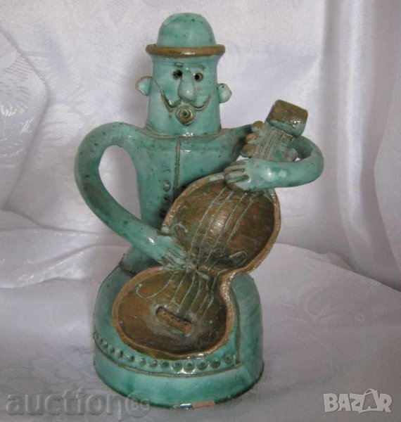  ИСПАНСКА КЕРАМИКА - КИТАРИСТ С МУСТАЦИ , СЕРЕНАДА, снимка 1