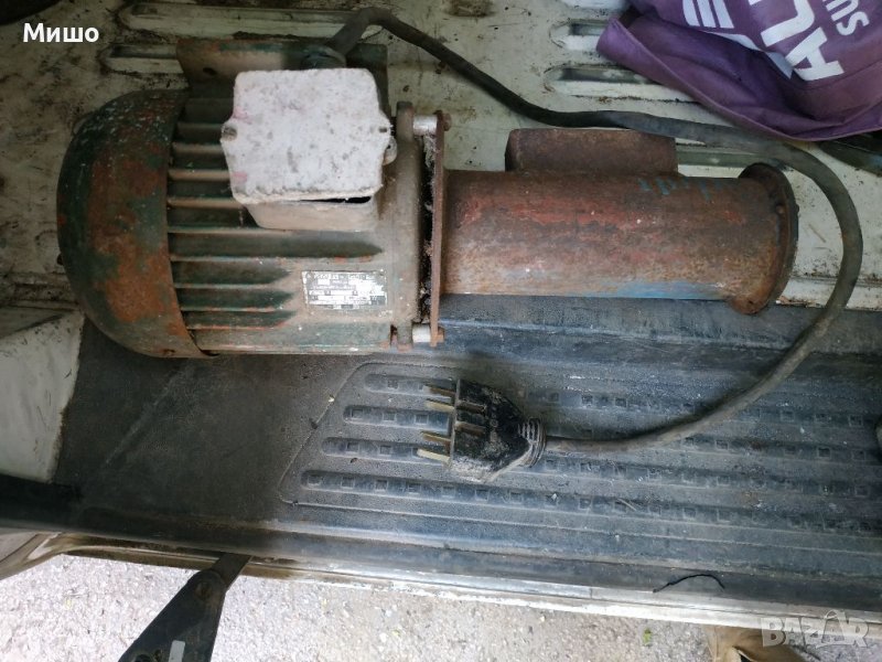 Продавам трифазна троначка за царевица, снимка 1