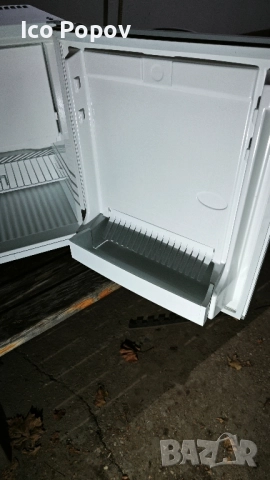 Къмпинг хладилник dometic , снимка 6 - Къмпинг мебели - 52309860