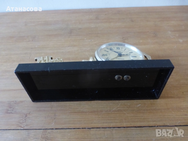Будилник Слава "Ключът на Москва" часовник 2 , снимка 12 - Антикварни и старинни предмети - 52108814