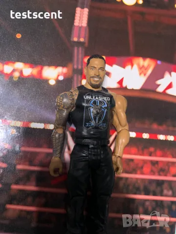 Екшън фигура WWE Roman Reigns Basic Series mattel Роман Рейнс Big Dog The Shield Logo играчка, снимка 4 - Колекции - 48384776