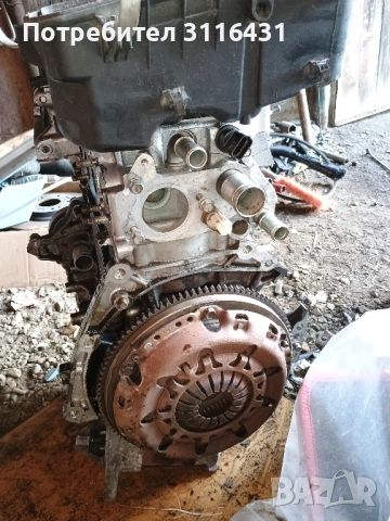 Двигател от Тойота Ярис 1000кубика, снимка 2 - Части - 51772686