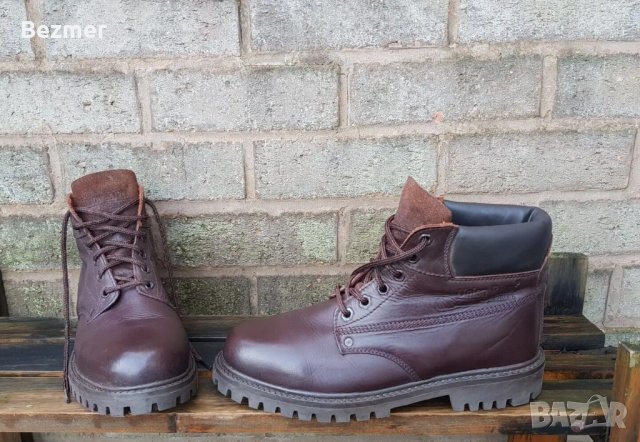 Зимни обувки, като нови, внос от Великобритания №43