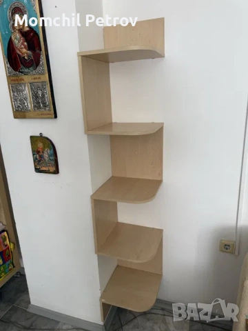 Многофункционален ъглов рафт с размери 32х32х168.