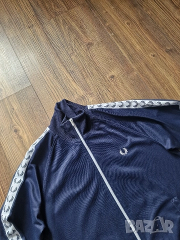 Страхотно мъжко горнище FRED PERRY размер М, снимка 3 - Спортни дрехи, екипи - 53394741