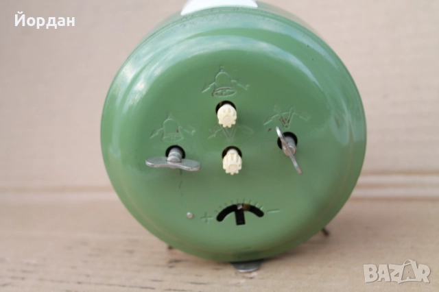 СССР будилник ''Янтар'', снимка 6 - Антикварни и старинни предмети - 52392693