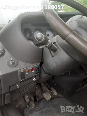  Продавам тристранен самосвал с двойни отваряеми капаци обслужен нов внос реални км , снимка 5 - Бусове и автобуси - 36535176