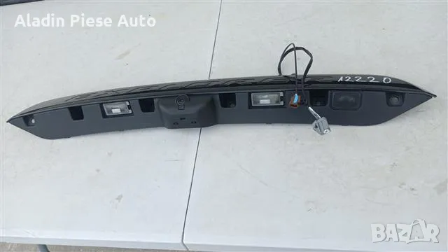 Орнамент на задната врата на Ford Explorer година 2019 2020 2021 2022 код LB5B-S42509, LB5BS42509 , снимка 2 - Аксесоари и консумативи - 49552530