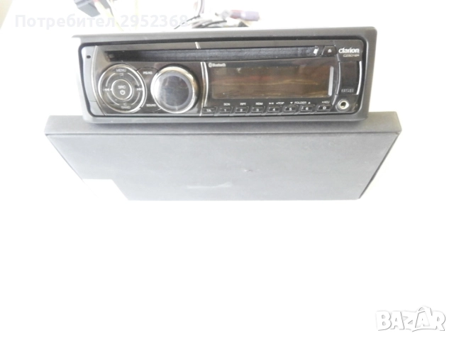 Aвтомобилнa стереоуредбa Clarion, снимка 2 - Аксесоари и консумативи - 52052901