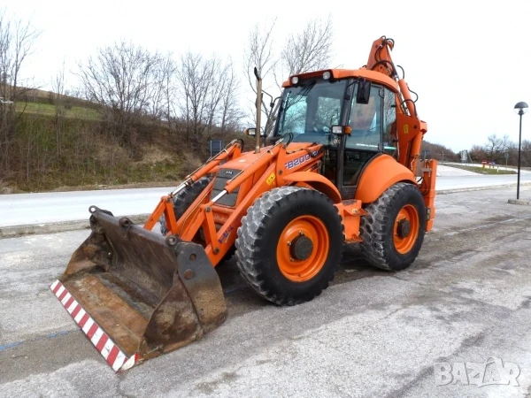 Услуги с ГОЛЯМ комбиниран БАГЕР --ФАДРОМА със задна кофа за копаене и предно гребло за заравняване