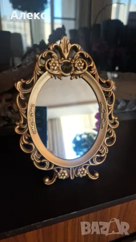 Бароково малко настолно огледало– Франция.