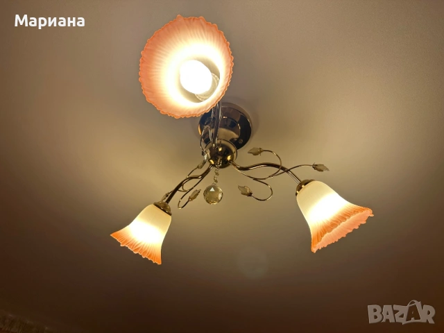 Продавам полилей и нощни лампи