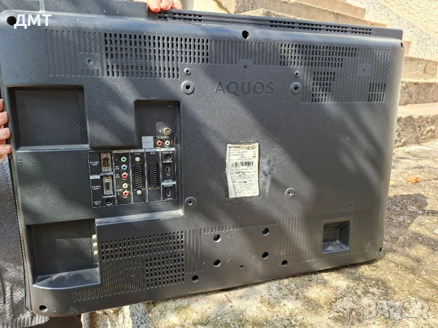 Телевизор Sharp LCD 32 инча, снимка 3 - Телевизори - 52371321