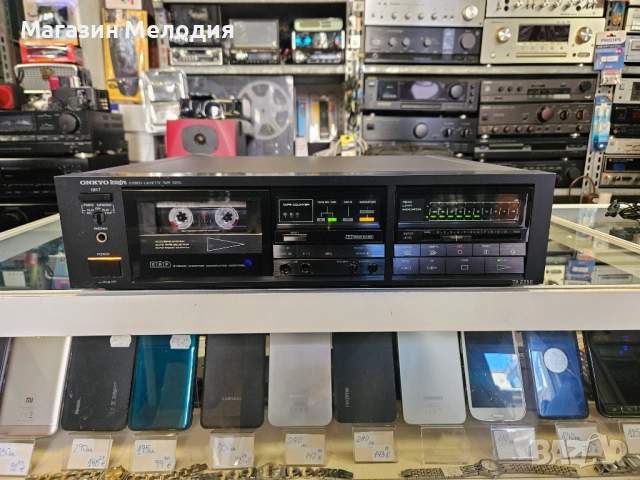 Триглав касетен дек ONKYO Integra TA-2350 В отлично техническо и визуално състояние., снимка 2 - Декове - 52488384