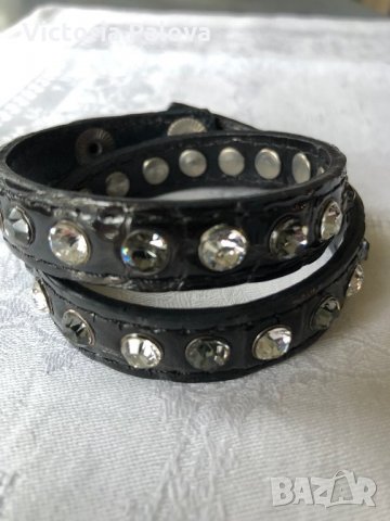 Кожена гривна и choker(две в едно), снимка 3 - Гривни - 27333205