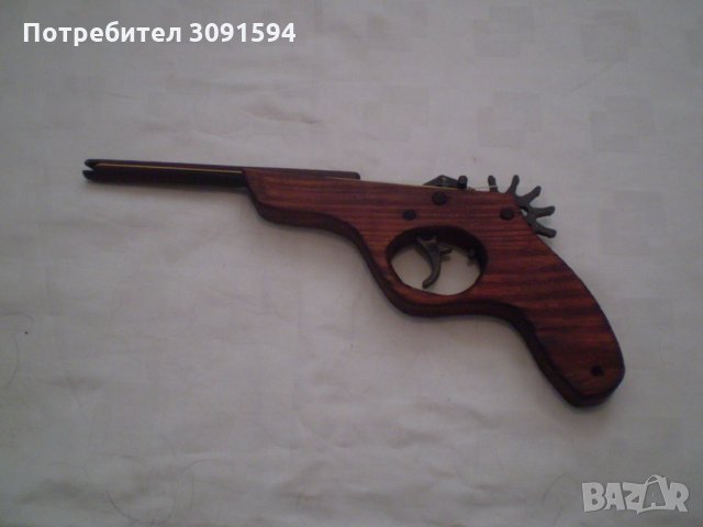 Изработено на ръка дървен пистолет детска играчка, снимка 3 - Колекции - 33339635