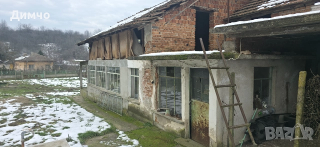 ОТ СОБСТВЕНИК! Мащабен имот на шосе до река Лом – 2 къщи, 3.6 дка двор и кладенец, снимка 5 - Къщи - 52988865