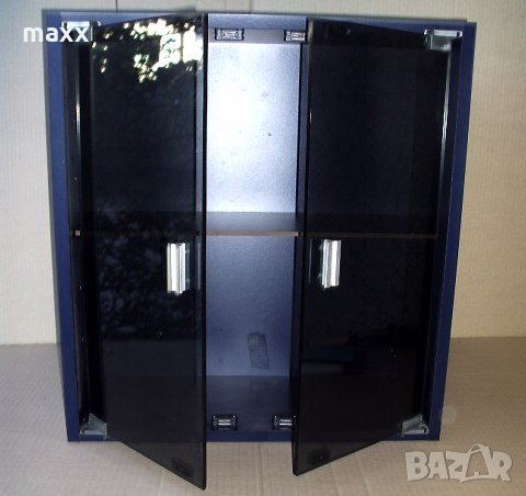 шкафче кафяво 50 х 44 х 22 см, вратички опушен плексиглас, две нива, снимка 1