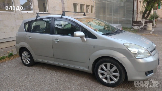 Toyota Corolla Verso , снимка 3 - Автомобили и джипове - 51138762